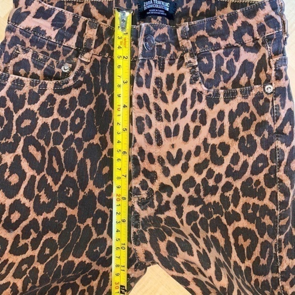 Zara leopard print jeans size 6 gently preloved - Picture 4 of 10